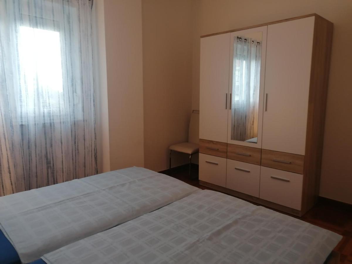 Apartmani Ivana Senj Senj  Bagian luar foto