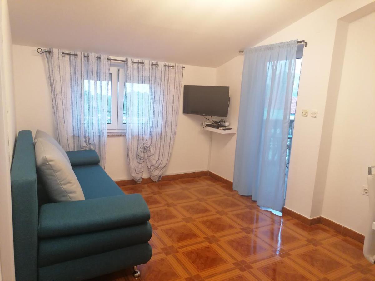 Apartmani Ivana Senj Senj  Bagian luar foto